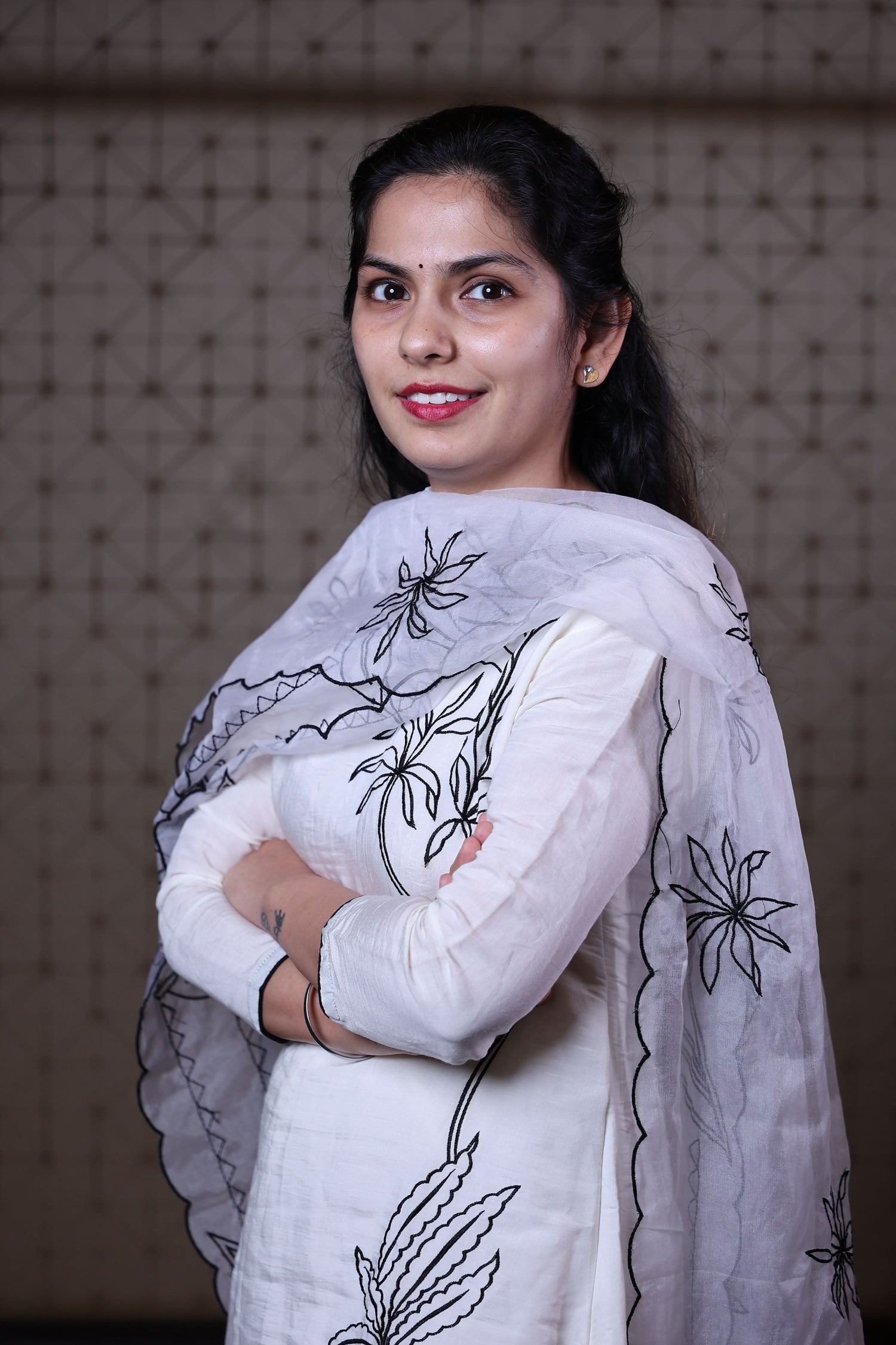 Dr. Jaya Lalwani professional portrait